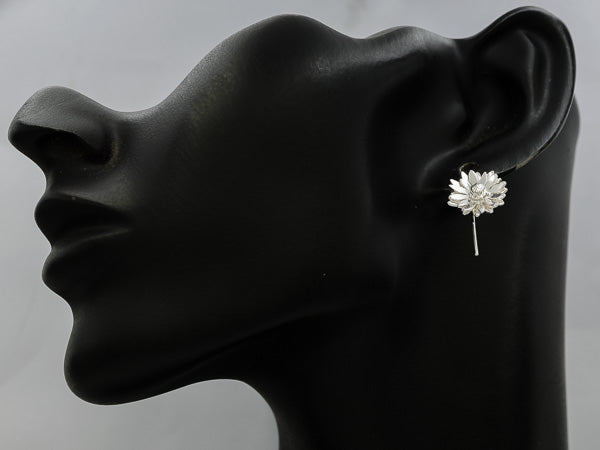 Sterling silver daisy earrings
