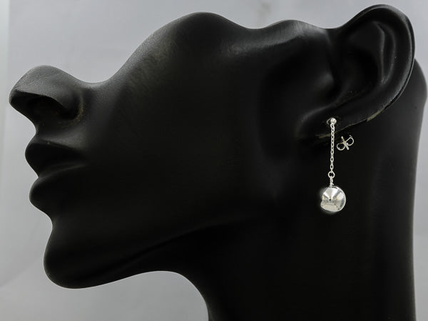 Sterling silver swaying ball earring