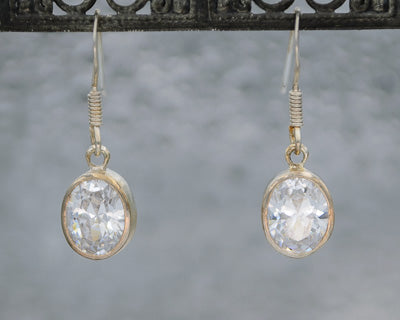 Small oval cubic danglers