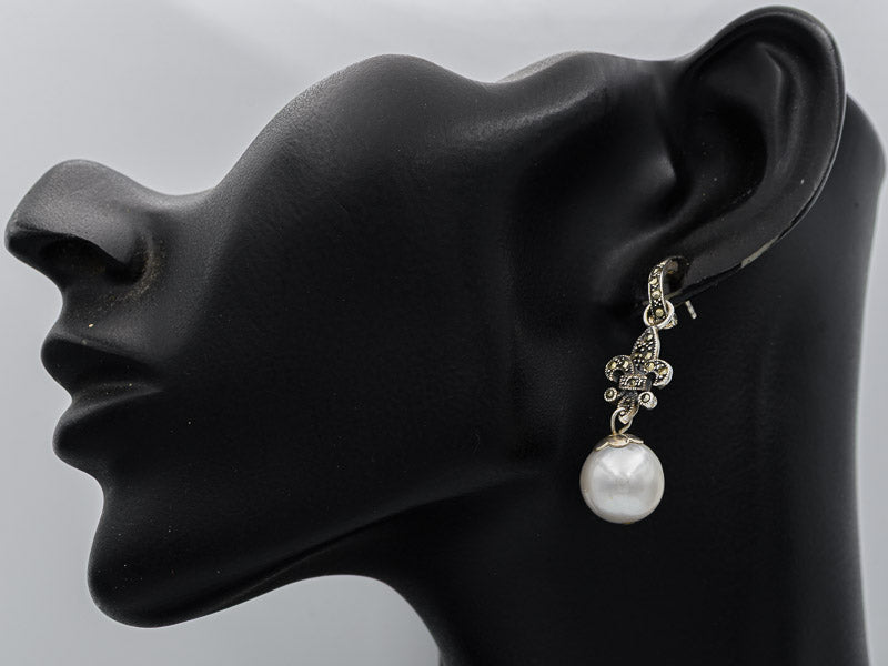 Sterling silver with Marcasites and a 12 mm pearl
