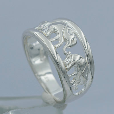 Sterling silver elephant ring
