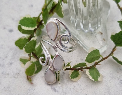Sterling Silver Vertical Mother of Pearl ring - Silvertree Jewelry #