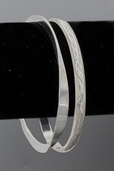 Sterling silver bangle with flat sides