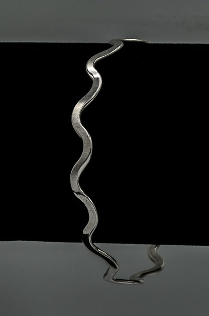Sterling silver zig zag bangle - Silvertree Jewelry #