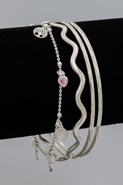 Bracelet with hearts and Tree of life discs