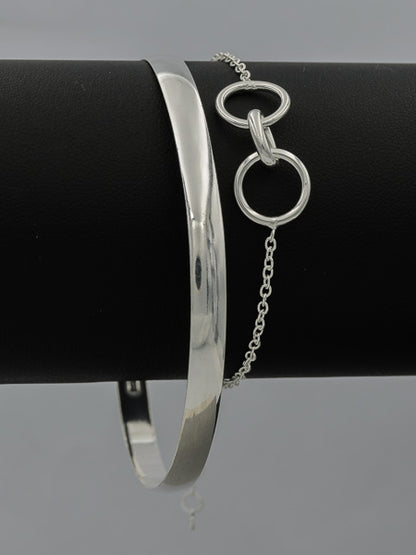 Sterling silver bracelet with intertwined circles