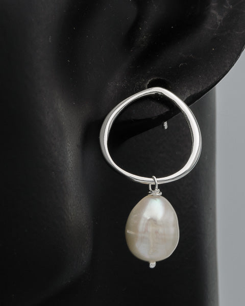 Sterling silver oval with a pearl