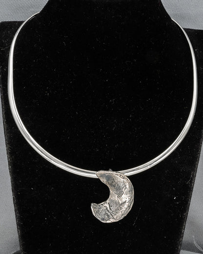 Sterling silver moon shape pendant