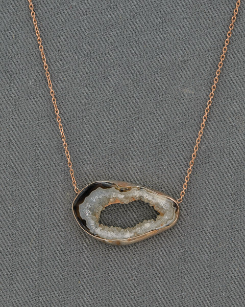 Druzy set in rose gold plated on a rose gold plated chain