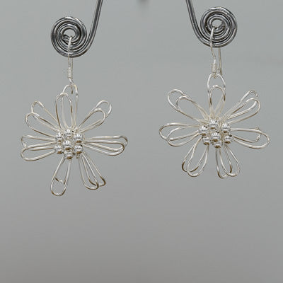Sterling silver wire daisy dangler