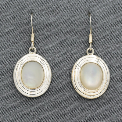 Oval mother of pearl set in sterling silver