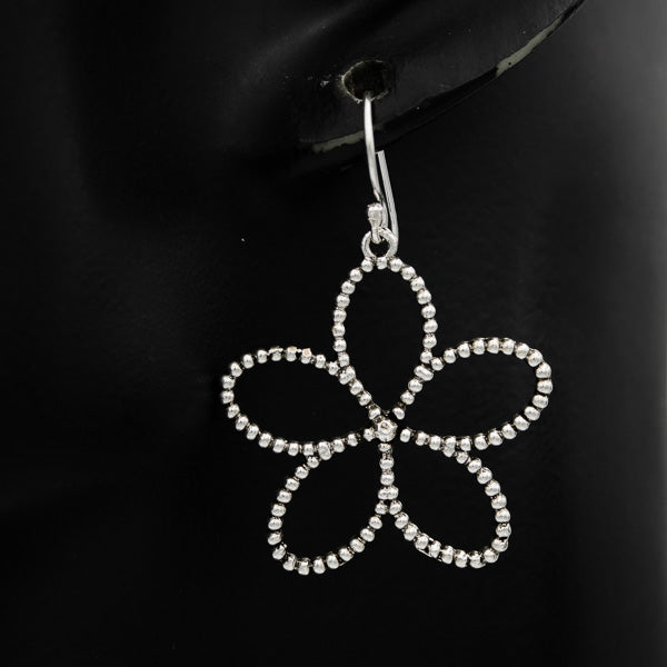 Sterling silver open wired daisy