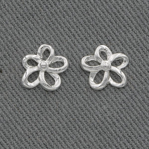 Sterling silver open daisy studs