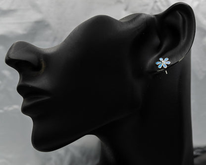 Mother of pearl daisy studs set in silver