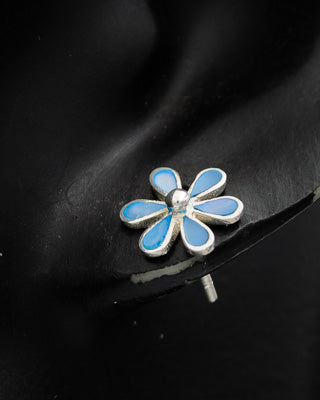 Sterling silver daisies with mother of pearl