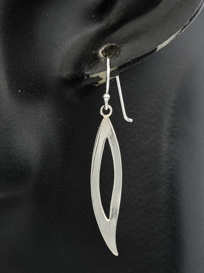 Sterling silver leave shape earring