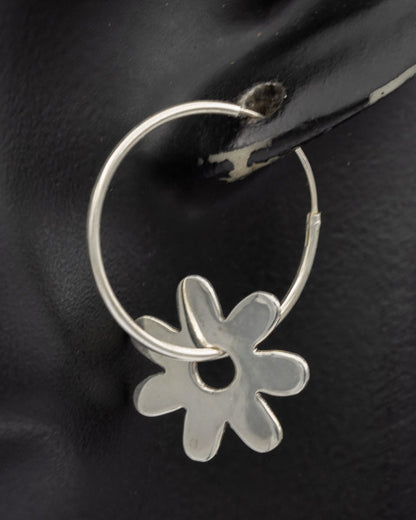 Sterling Silver Daisy Sleeper Earrings, nature inspired. - Silvertree Jewelry #