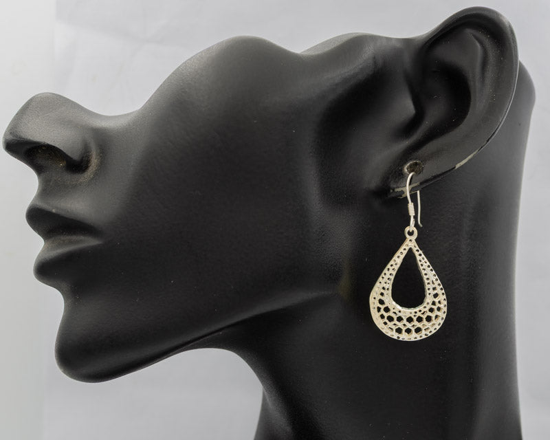 Sterling silver pear shaped earring - Silvertree Jewelry #