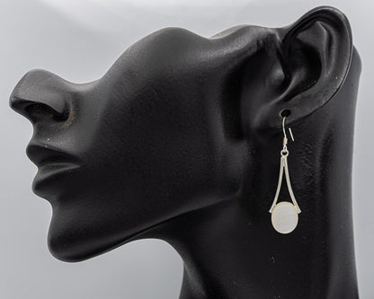 Sterling silver dangling with Mother of Pearl