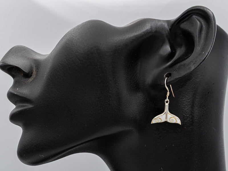 Whale tail with shiva shell danglings