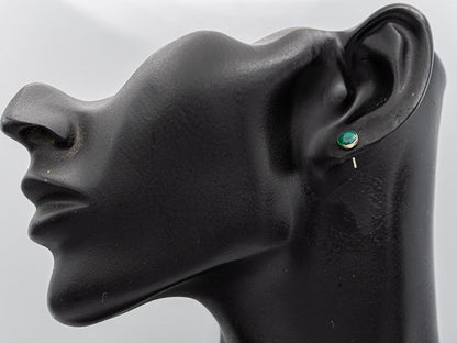 Malachite set in sterling silver stud