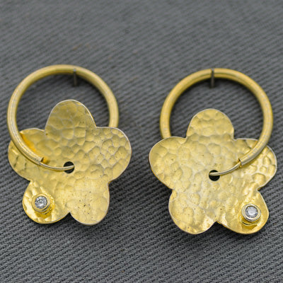 Designer gold daisy earrings