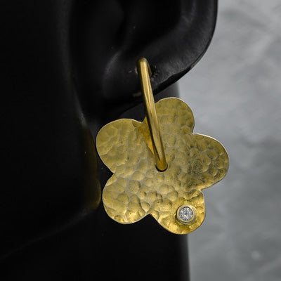 Designer gold daisy earrings