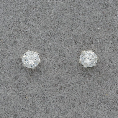 Cubic zirconium stud in silver 3 mm