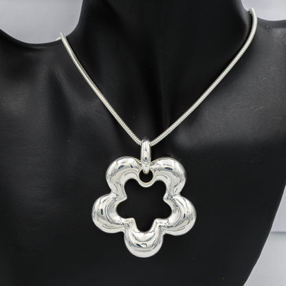 Sterling silver scalloped pendant