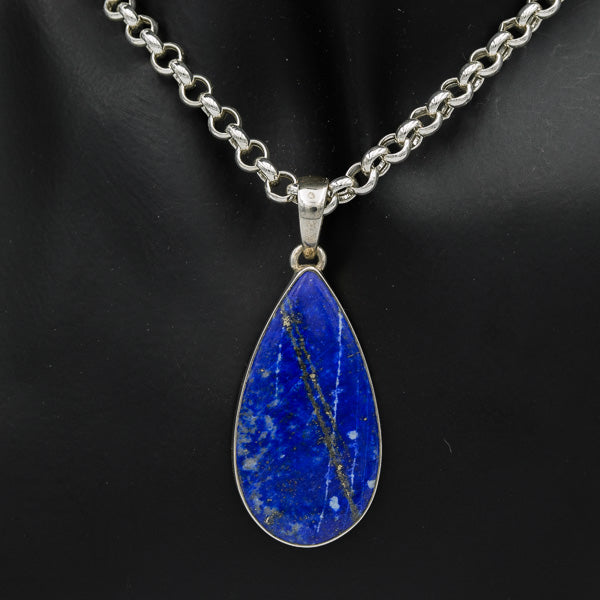 Sterling silver lapis lazuli pendant