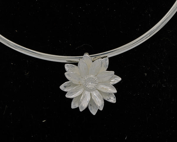 Sterling silver daisy pendant