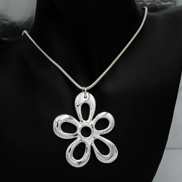 Sterling silver open daisy