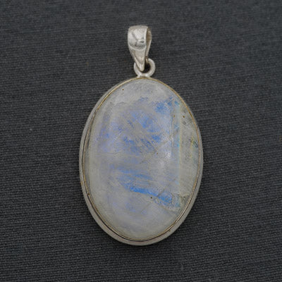 Sterling silver oval Moonstone pendant