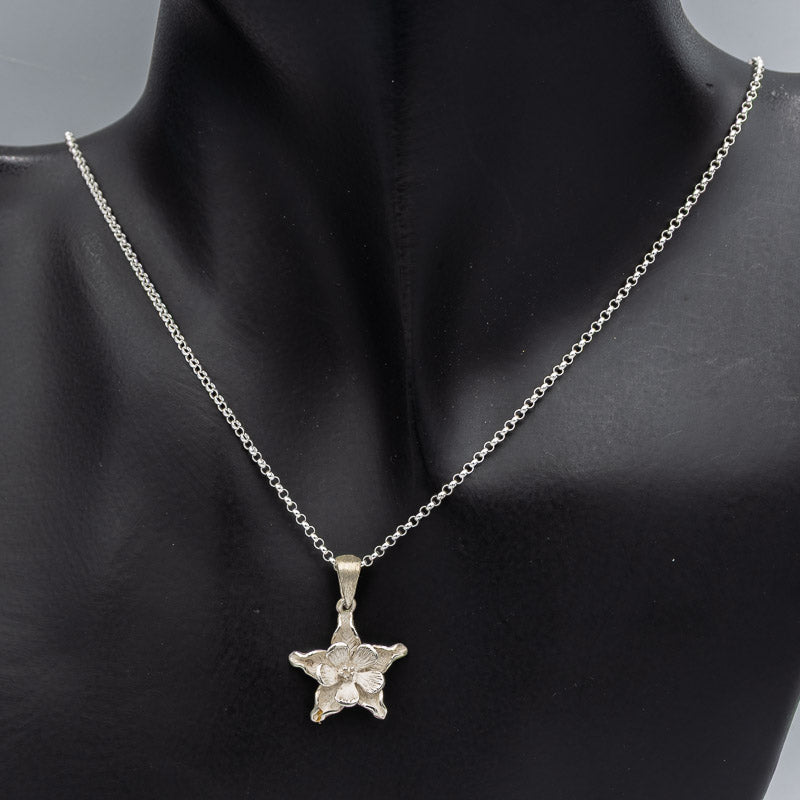 Sterling silver double daisy pendant