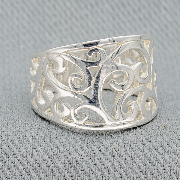 Serling silver filigree ring