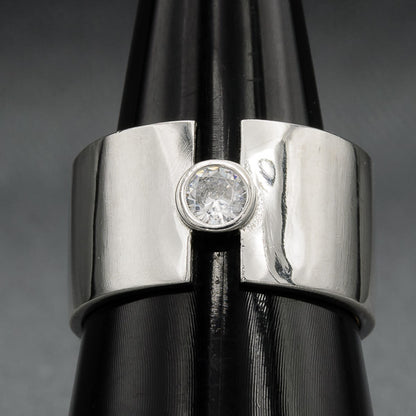 Sterling silver  ring with a cubic