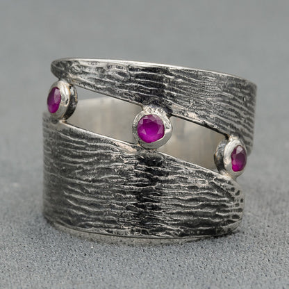 Sterling silver with 3 agate stones