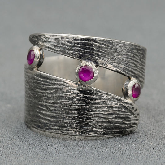 Sterling silver with 3 agate stones