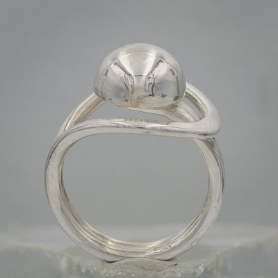 Sterling silver ball loop ring med