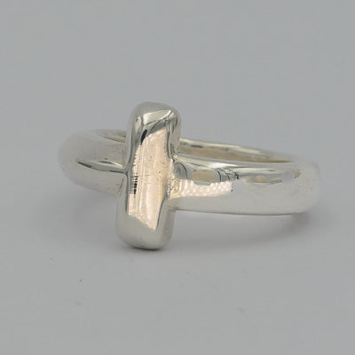 Sterling silver ring with a bar