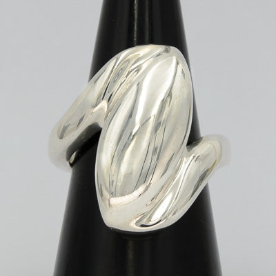 Sterling silver oval with asymmetric bands