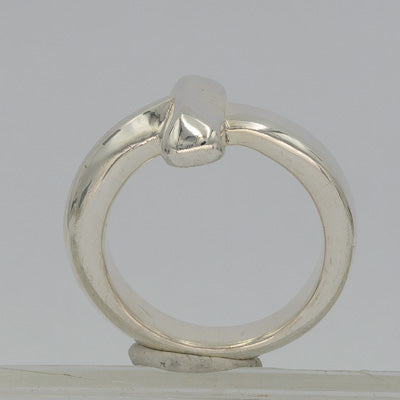 Sterling silver ring with a bar