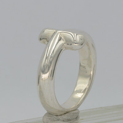 Sterling silver ring with a bar