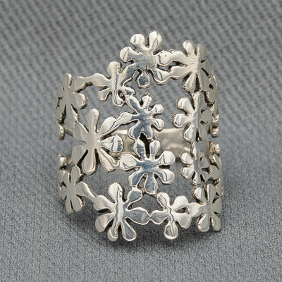 Sterling silver multiple daisy ring