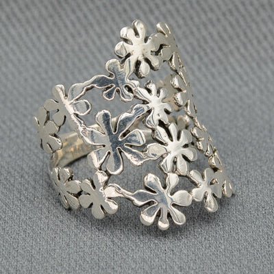Sterling silver multiple daisy ring
