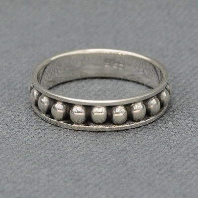 Sterling silver ring with bobbles medium