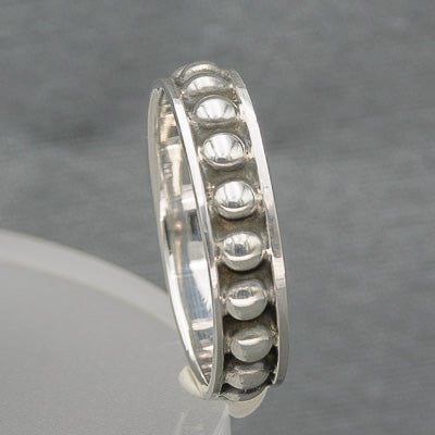 Sterling silver ring with bobbles medium