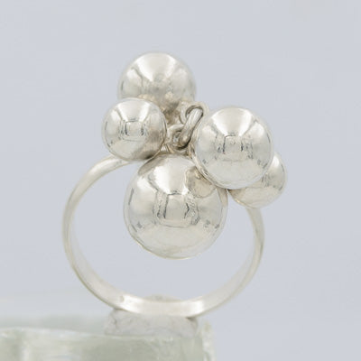 Sterling silver balls ring
