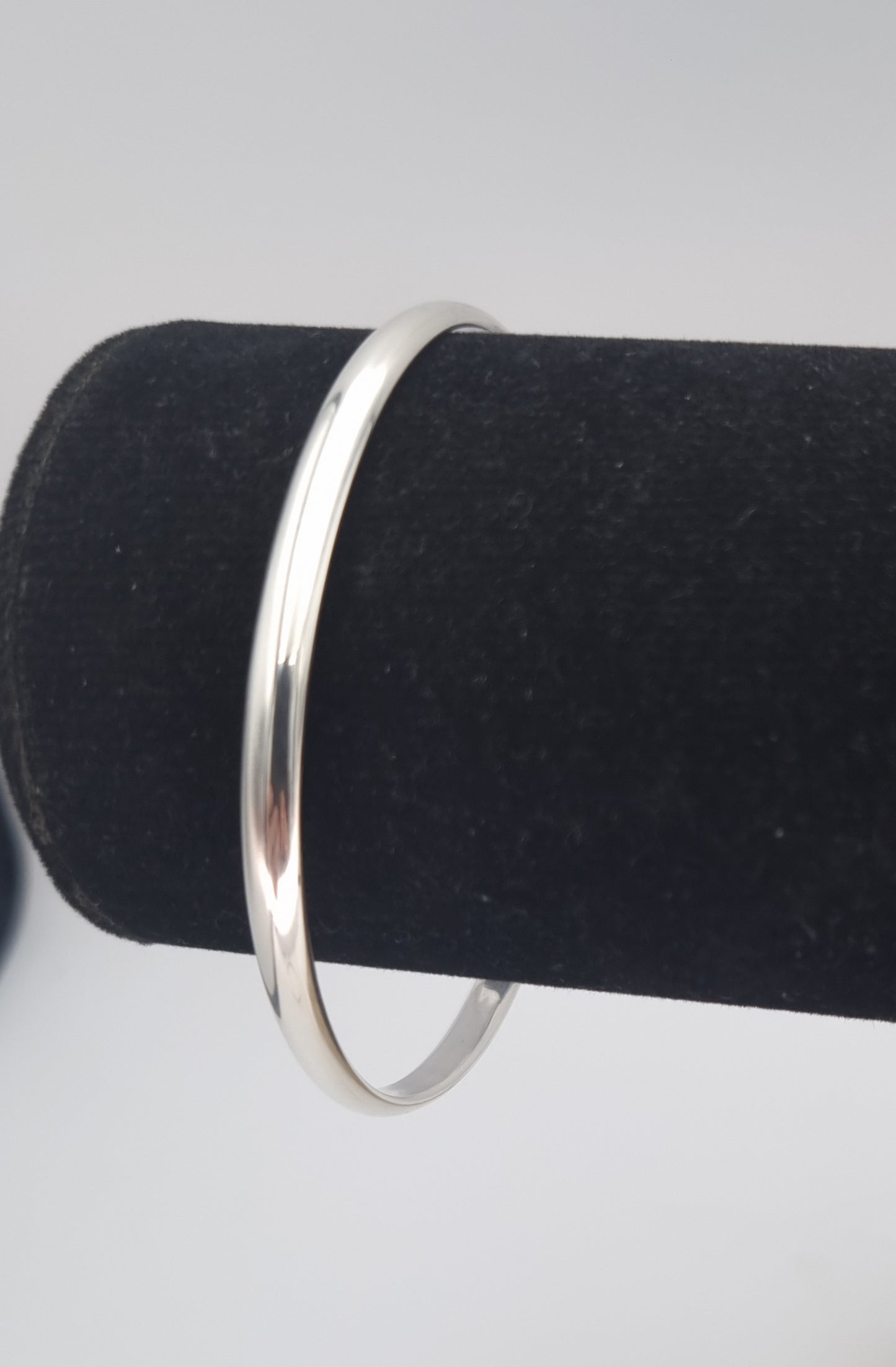 4 mm sterling silver Bangle 60mm