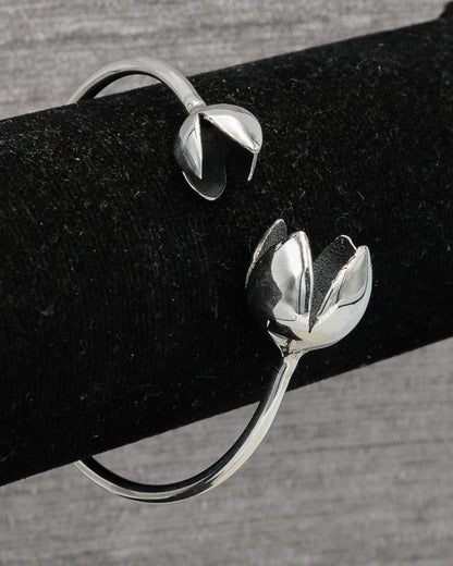 Two flower bangle